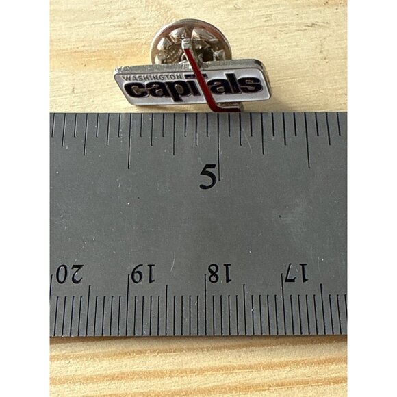Washington Capitals NHL Official Licensed Lapel Pin - Picture 5 of 5